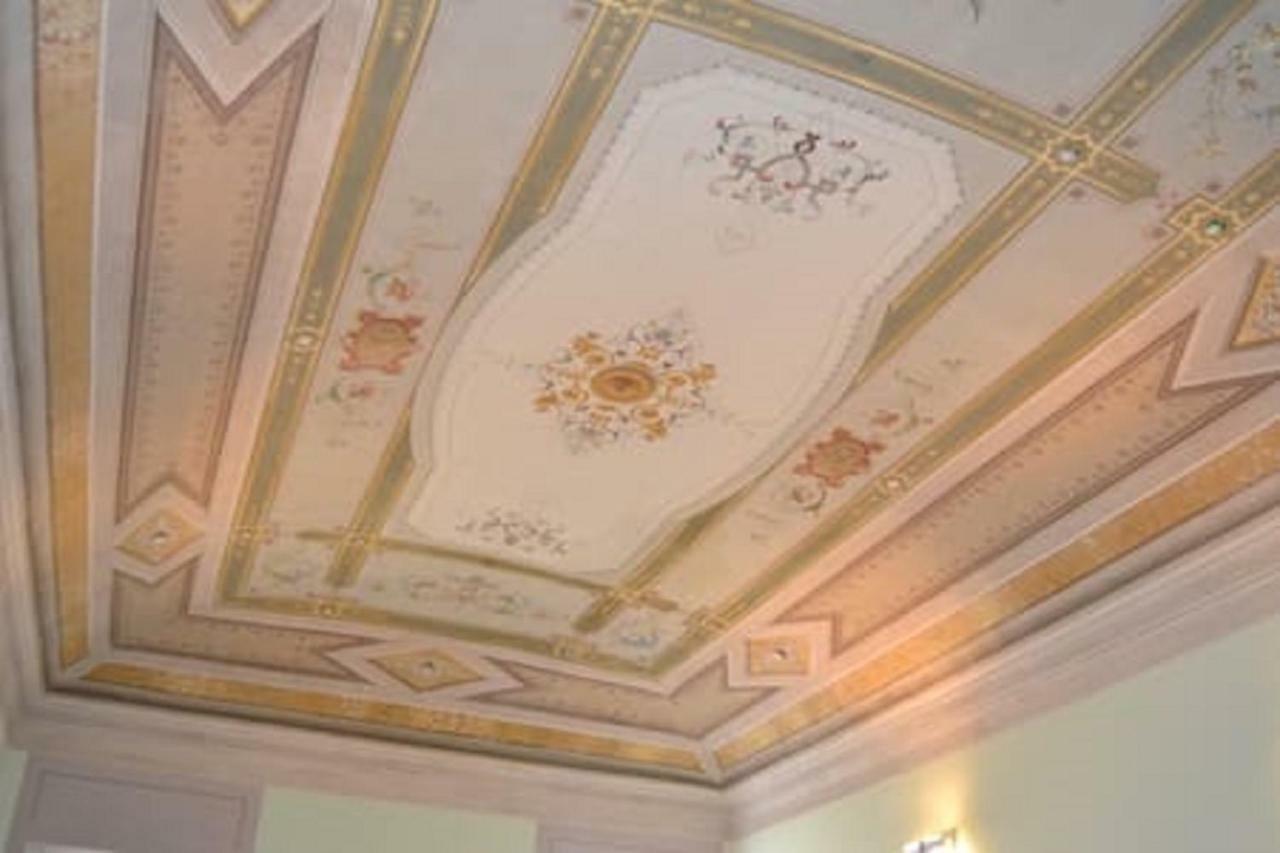 מלון Monte San Giusto Palazzo Roberti מראה חיצוני תמונה